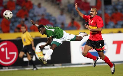 足球中超新赛季赛程发布，王牌对决连环上演