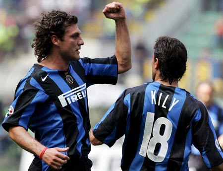 2025成都乒联混团世界杯，中国8-0胜韩，日8-3胜德，张本智和状态不佳，恐难晋级决赛。