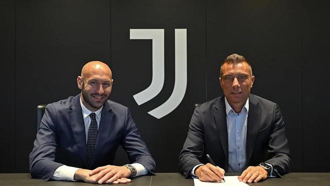 Ghost：想成为历史首位在不同位置拿下世界赛冠军的选手