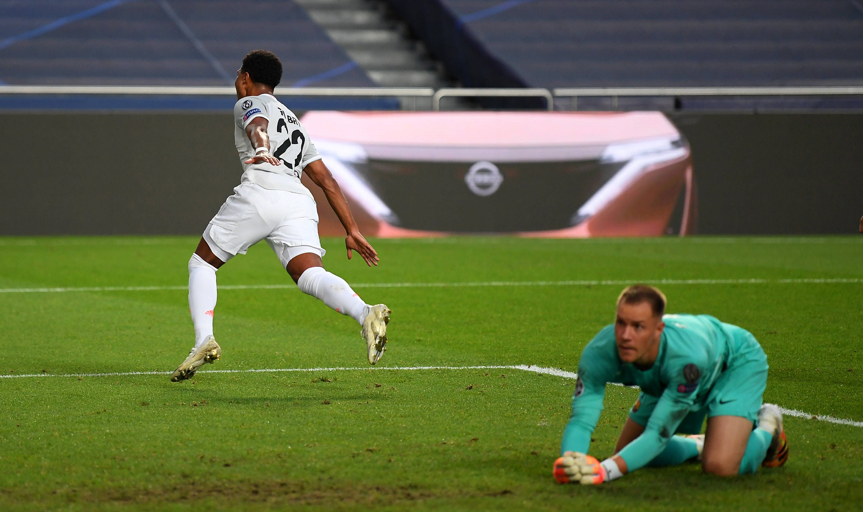 北京时间12月8日01：30，西甲联赛第15轮将迎来一场颇具看点的对决。