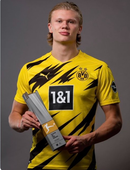 砸地头球破门，梅西打进职业生涯的第896球